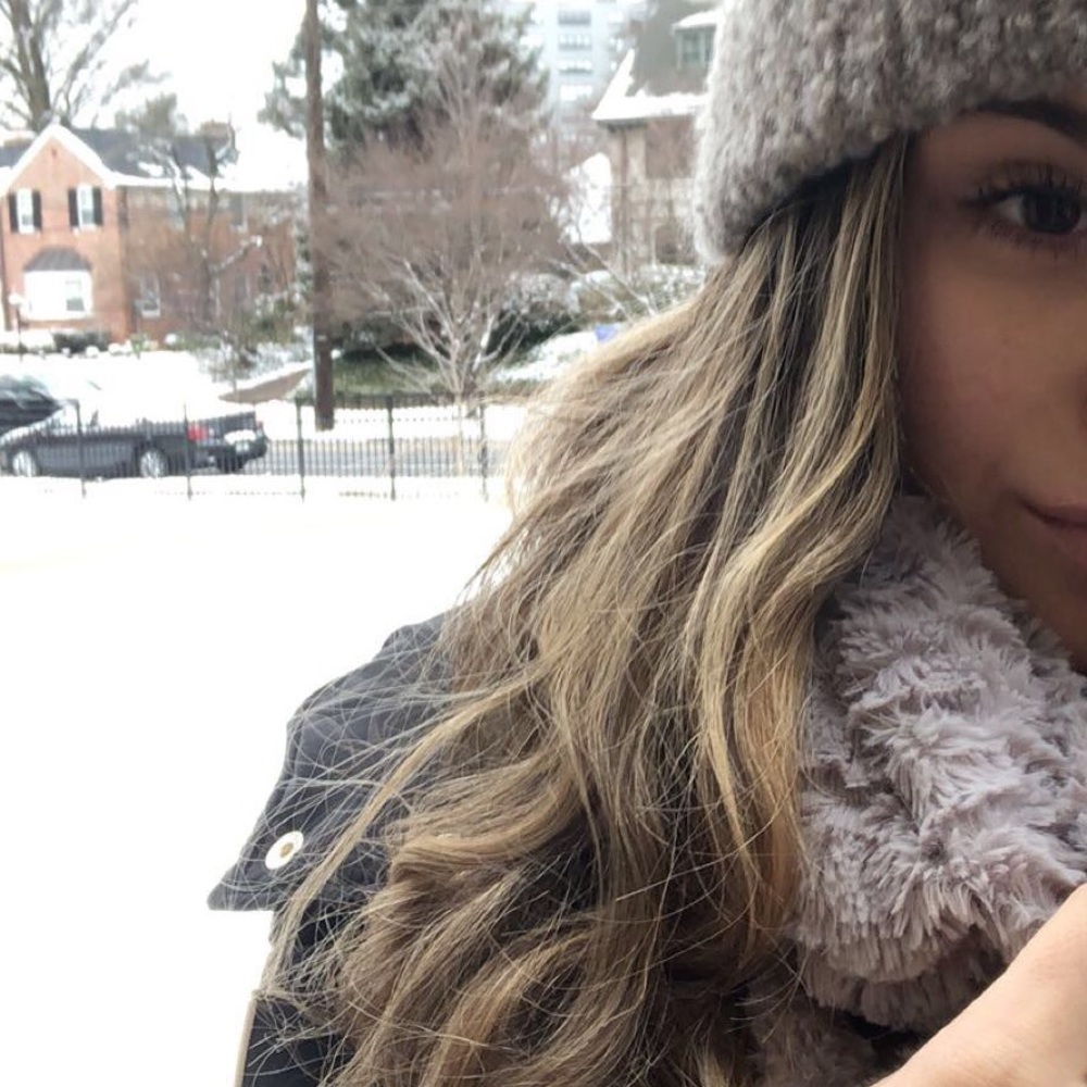 Meet your Posher, Inty